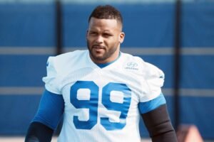 NFL insider Adam Schefter sounds alarm as Aaron Donald’s return boosts Rams’ Super Bowl odds