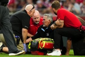 Scary scenes in Reds vs. Padres game as umpire Manny Gonzalez exits after heat exhaustion, dehydration and elevated blood pressure