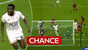 How did that stay out?! Opoku misses sitter after manic goalmouth scramble How did that stay out?! Opoku misses sitter after manic goalmouth scramble