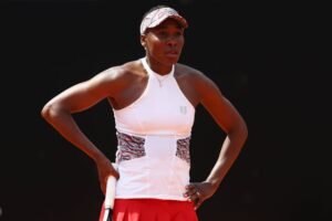 "Embarrassing"; "It has to stop" – Fans urge Venus Williams to retire after American suffers 16th straight loss at Guangzhou Open