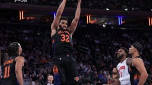 After first win, Knicks strive to pick up steam vs. Bulls After first win, Knicks strive to pick up steam vs. Bulls