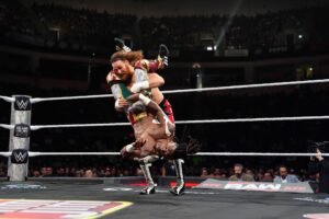 Bayley gets violent in grudge match!! Liv Morgan loses world title match!!