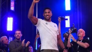 Fury vs Joshua: Anthony Joshua brings back Tyson Fury’s former trainer Ben Davison for heavyweight grudge match in Cardiff | Boxing News