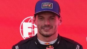 Singapore GP Sprint: Max Verstappen beats Lewis Hamilton after George Russell crashes out from lead | F1 News Singapore GP Sprint: Max Verstappen beats Lewis Hamilton after George Russell crashes out from lead | F1 News